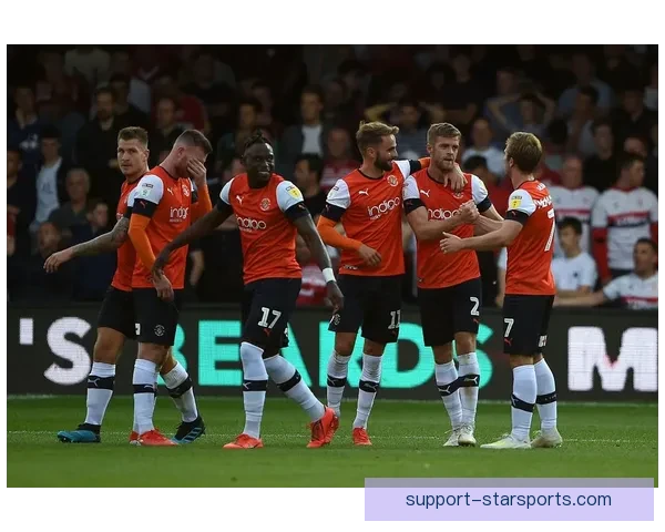 卢顿俱乐部最新动态解析 球队战绩与未来发展前景